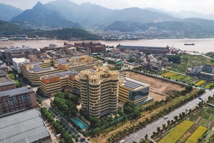 1672863839328048.jpg 301.jpg