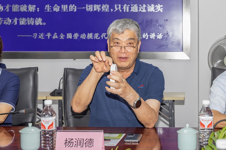 1726109490735689.jpg 301.jpg